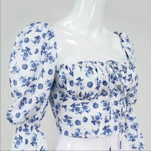 Blue Floral Print Puff Sleeve Top, New - Picture 8 of 9